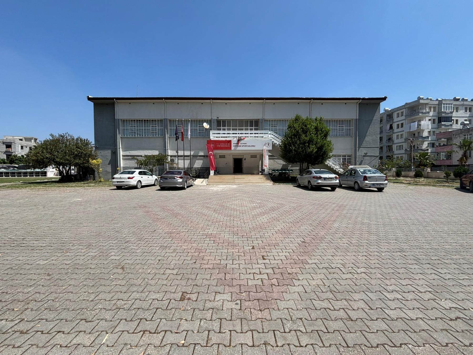 Ceyhan Eski Spor Salonu